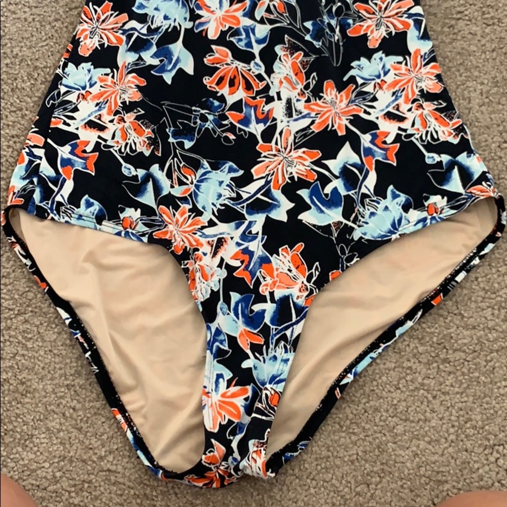 Tart swimsuit - Picture 4 of 6